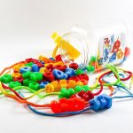 بازی فکری نخ و مهره رنگی رنگی 100تایی