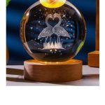 گوی شیشه ای لیزری 10 سانتی - طرح قو های عاشق