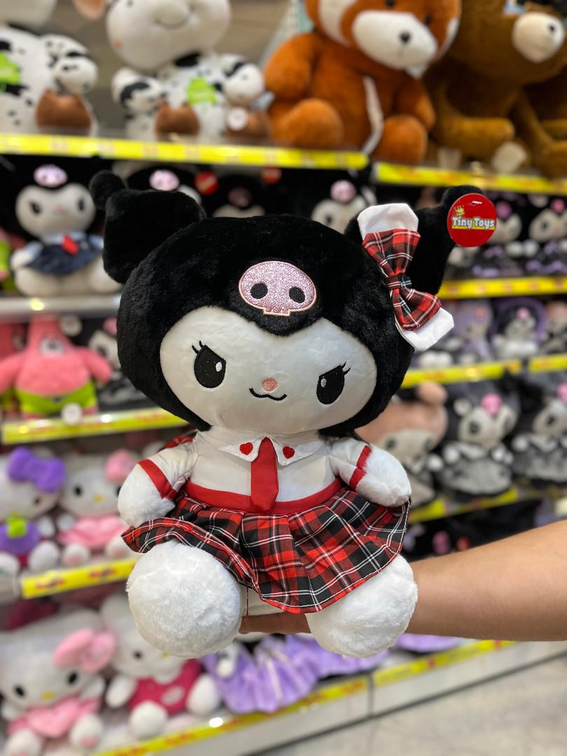 WhatsApp Image 2025-04-27 at 19.11.24_3aff6e23 عروسک کرومی با لباس فرم قرمز - 40 سانتی - تصویر 1