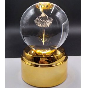 گوی لیزری چرخشی پایه طلایی بالرین روی پا