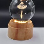 گوی لیزری چرخشی پایه طرح چوب بالرین روی پا