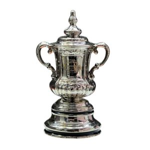 اکشن فیگور جام  فوتبالی فلزی ساکروی جام حذفی انگلیس  4سانت FACUP