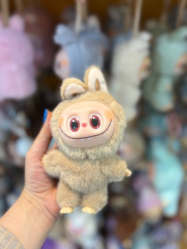 عروسک لبوبو های کپی مدل Overall - رنگ کرم - Image 1