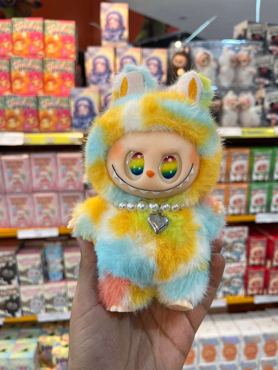 photo_2025-09-15_12-36-30 لبوبو سوپرایزی 7رنگ باگردنبد قلب پاپ مارت - تصویر 1