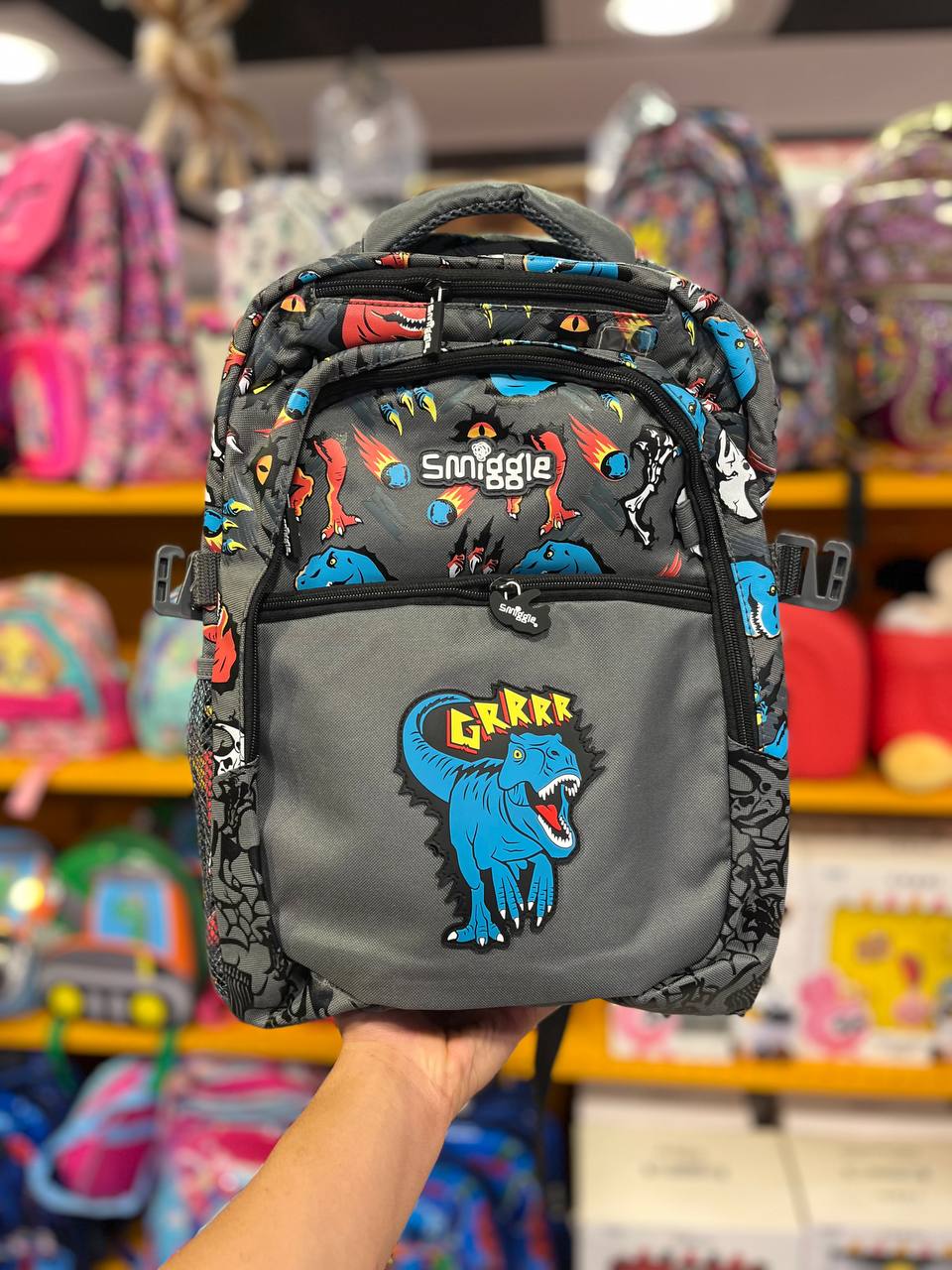 photo_2025-09-15_17-28-14 کوله پشتی طرح دایناسور smiggle 6679 - تصویر 1