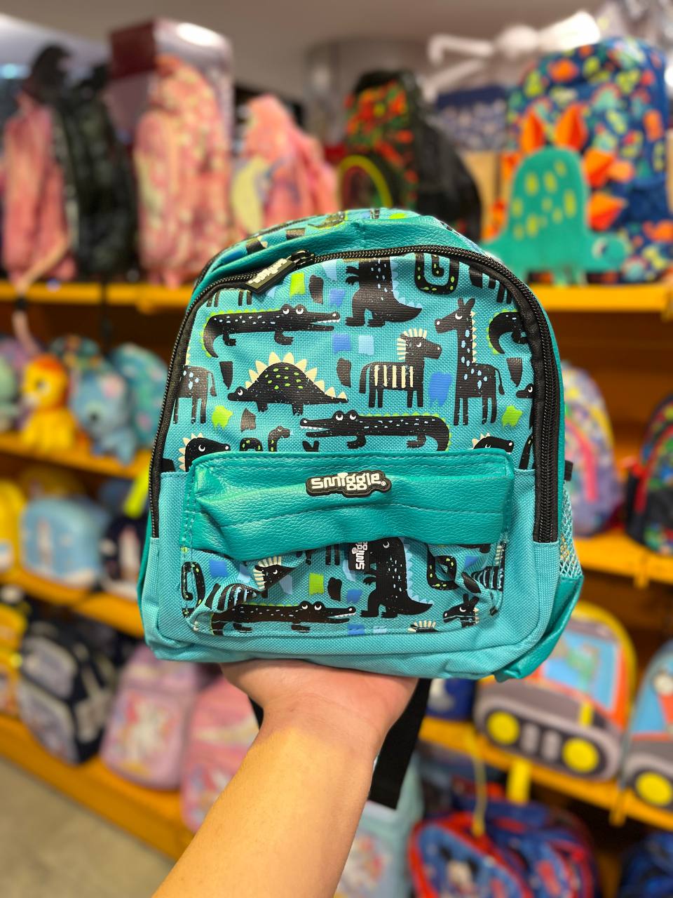 photo_2025-09-15_19-27-38 کوله پشتی طرح تمساح 6682 smiggle - تصویر 1