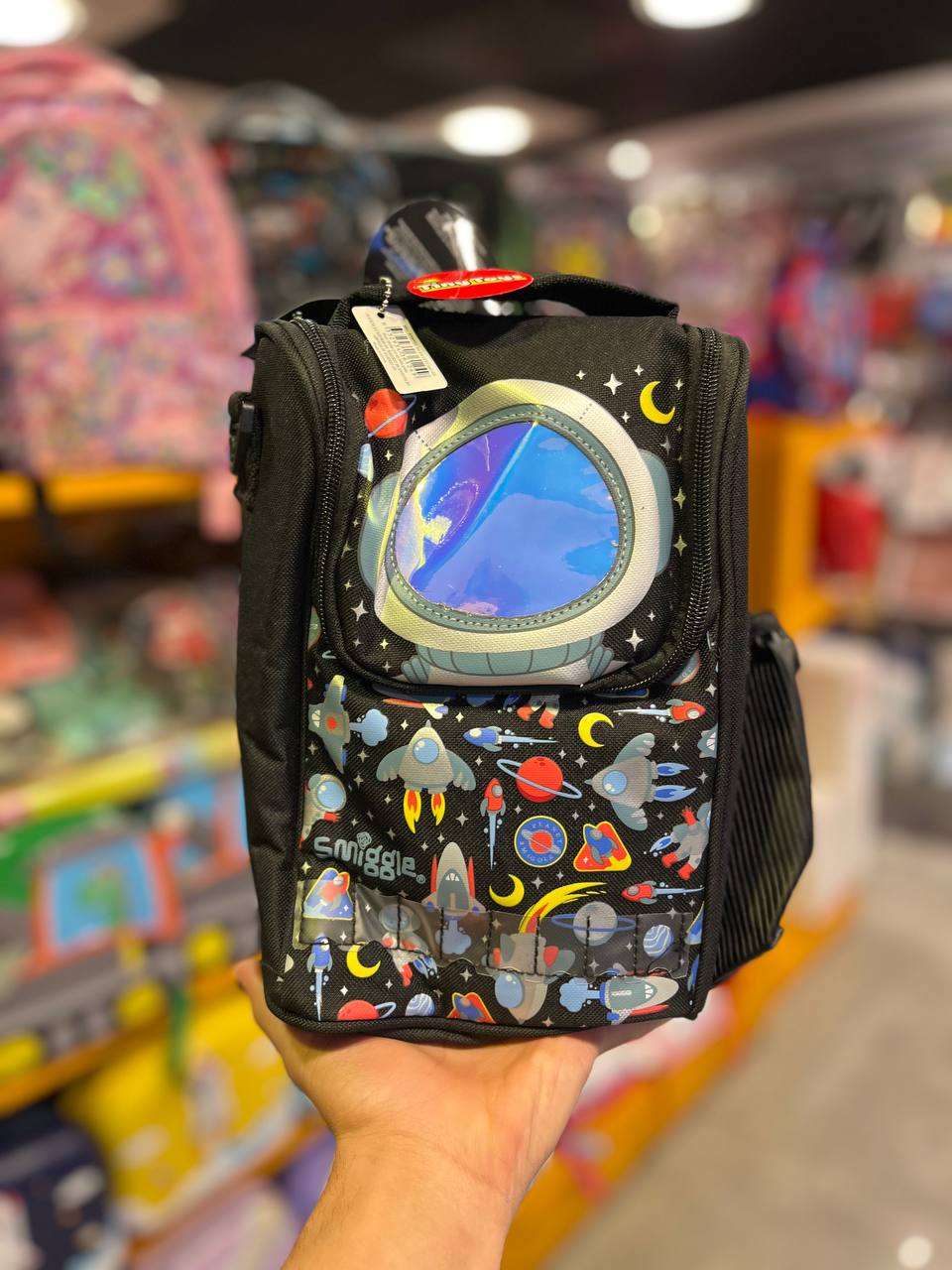 photo_2025-09-24_18-01-47 کیف ظرف غذا اسمیگل طرح فضایی