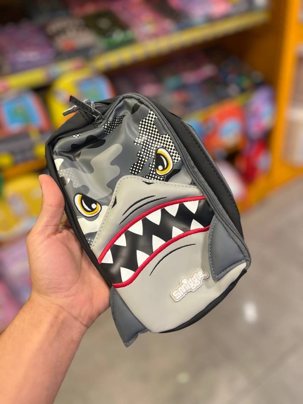 جامدادی اورجینال SMIGGLE 6674 طرح کوسه - Image 1