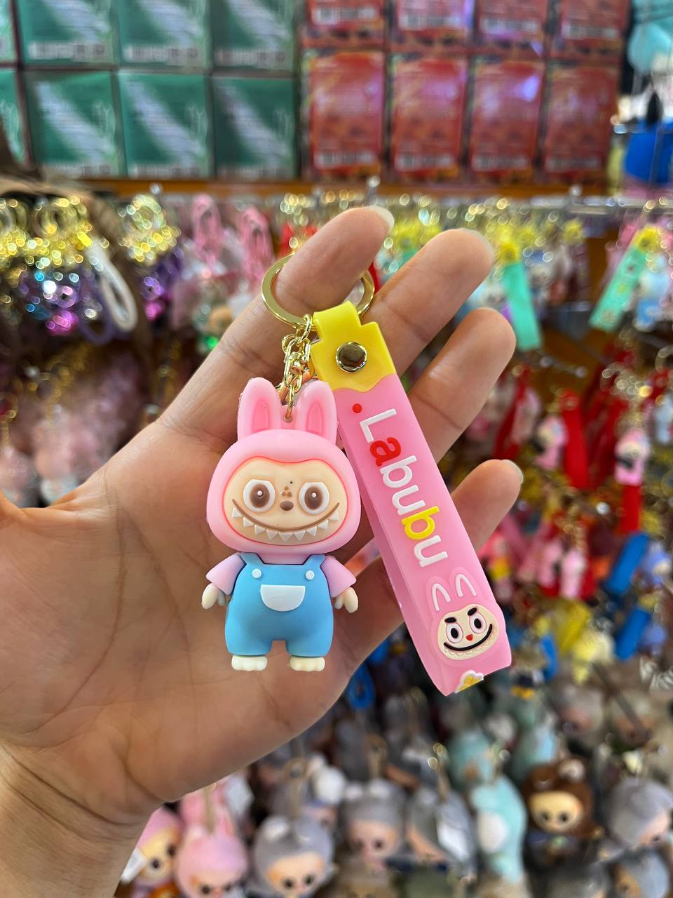 photo_2025-10-05_10-50-33 سر کلیدی لبوبو صورتی - تصویر 1