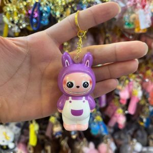 جاکلیدی اسکویشی لبوبو لباس سفید