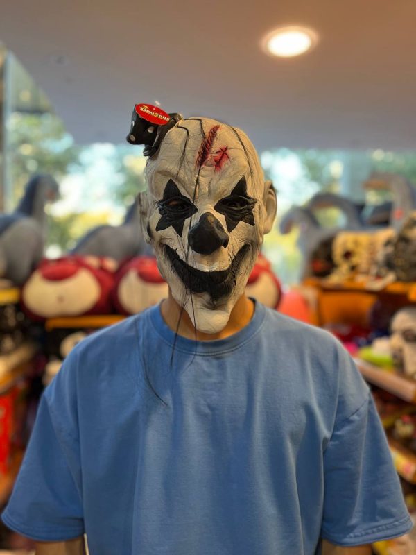 ماسک لاتکس طرح دلقک چشم ستاره ای - Image 1