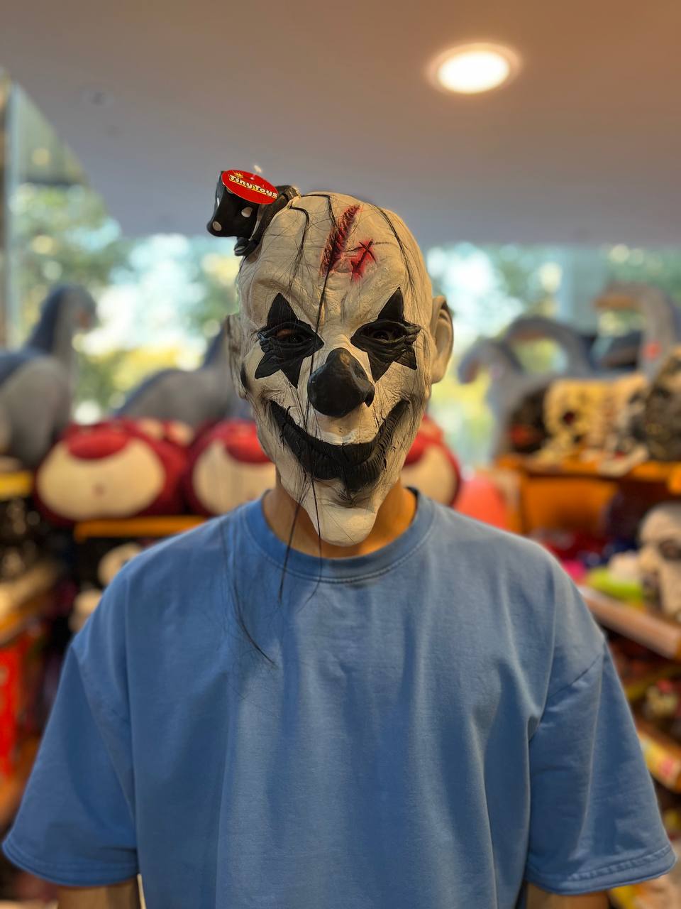 photo_2025-10-22_13-10-36 ماسک هالویین لاتکس طرح دلقک چشم ستاره ای - تصویر 1