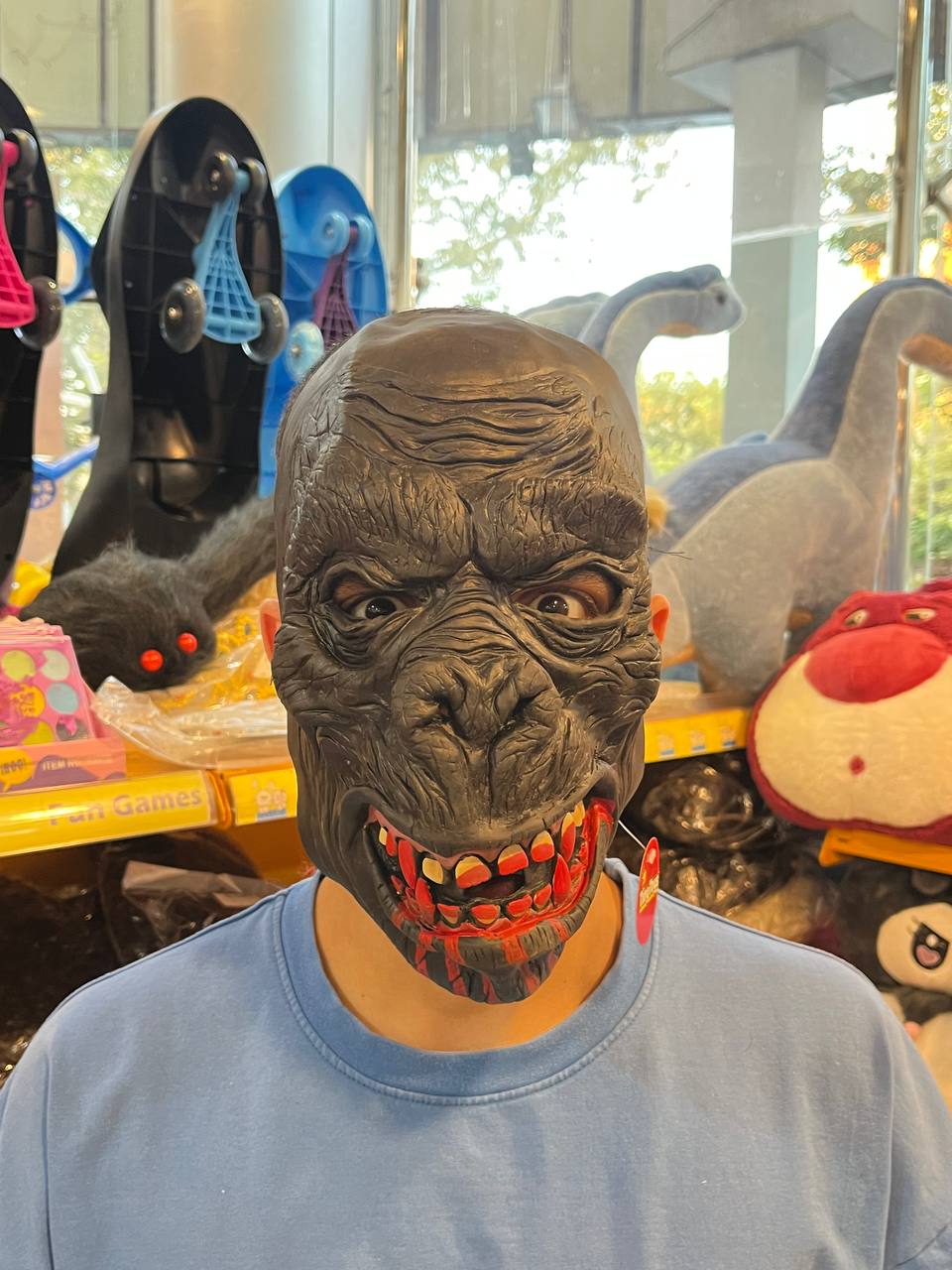 photo_2025-10-22_14-26-18 ماسک هالویین لاتکس طرح گوریل - تصویر 1