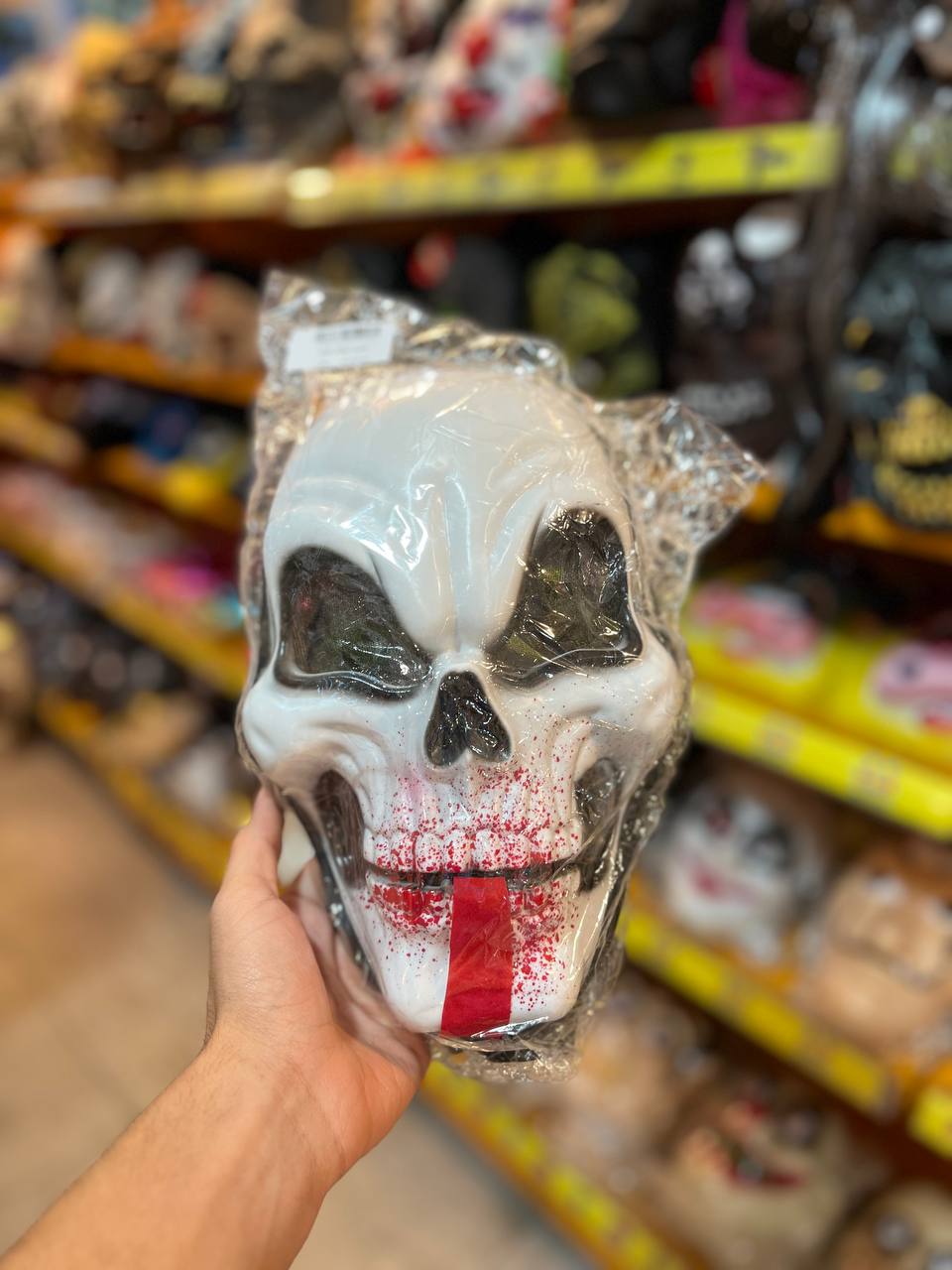 photo_2025-10-22_15-50-25 ماسک هالویین پلاستیکی طرح اسکلت دهان خونی - تصویر 1