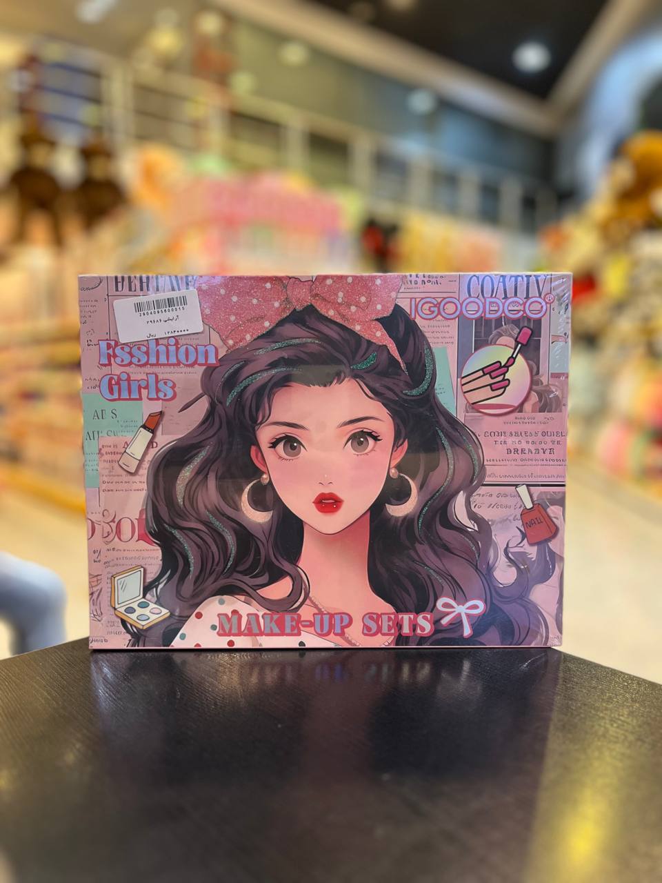 photo_2025-11-25_18-50-23 ست آرایشی طرح دختر 29686 - Image 1