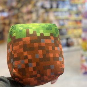 عروسک شخصیت ماینکرافت چمن