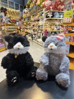 عروسک گربه گردنبندی ۳۰ سانت