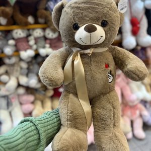 عروسک خرس قلب به سینه ۷۰ سانت قهوه ای