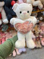 عروسک خرس قلب بدست ۶۰ سانت